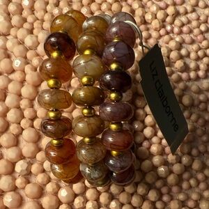 Pretty beaded bracelet 🩷NWT